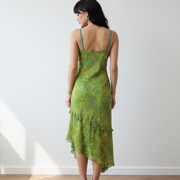 Allen B. By Allen Schwartz Dresses & Skirts - Y2K Allen B. By Allen Schwartz Asymmetrical Green Dress Sz 4